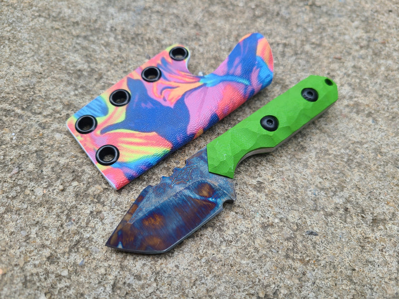 Load image into Gallery viewer, Cruwear Mini Tanto (Galaxy)
