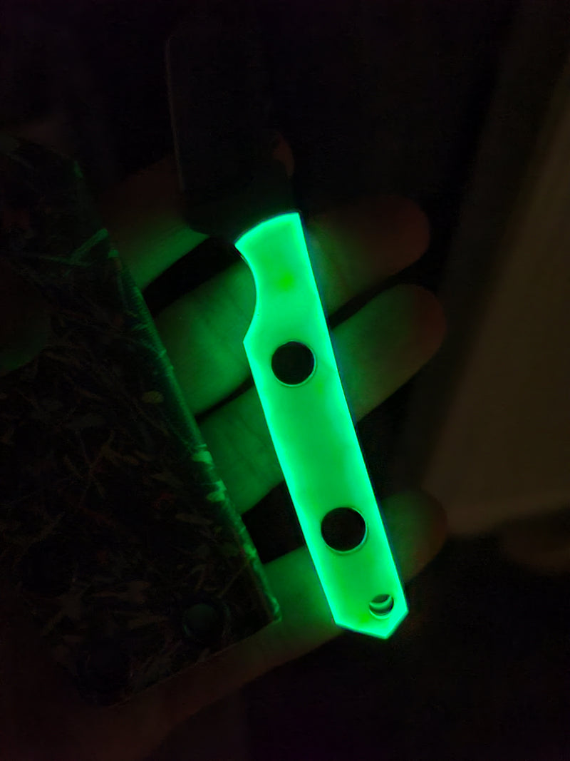 Load image into Gallery viewer, CPM D2 Mini American Samurai V2 (Opal/Green Glow)
