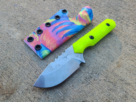 Nitro-V Mid-Sized Camper (Dayglow)