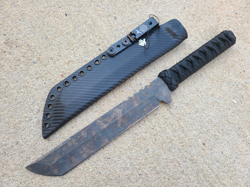 Load image into Gallery viewer, Cruwear Short Sword (Black Cord Wrap w/ Black Ray Skin)
