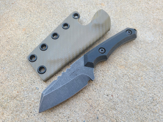 MagnaCut Mid-Sized Raptor (Black Micarta Chamfered)