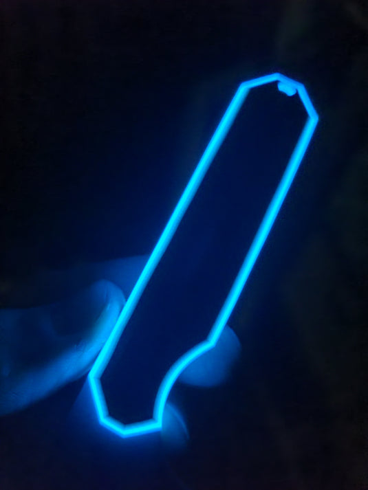 52100 Mid-Sized Bowie (Carbon Fiber w/ Turquoise Blue Glow)