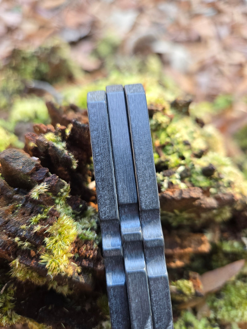 Load image into Gallery viewer, Carbon Fiber PryTool
