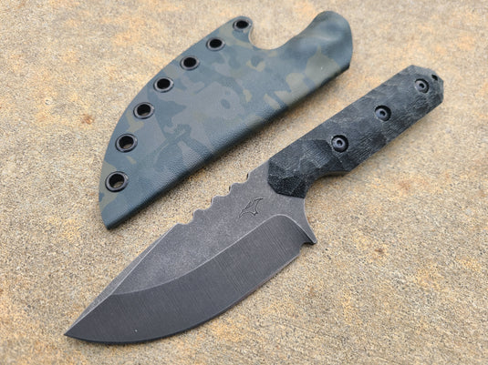 MagnaCut Full Sized Camper (Black Micarta)