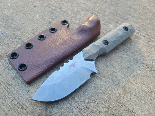 Nitro-V Mid-Sized Camper (Desert Tan)