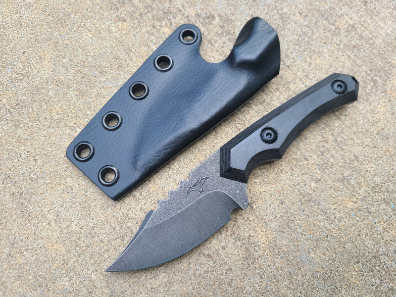 Load image into Gallery viewer, MagnaCut Mid-Sized Bowie (Carbon Fiber)
