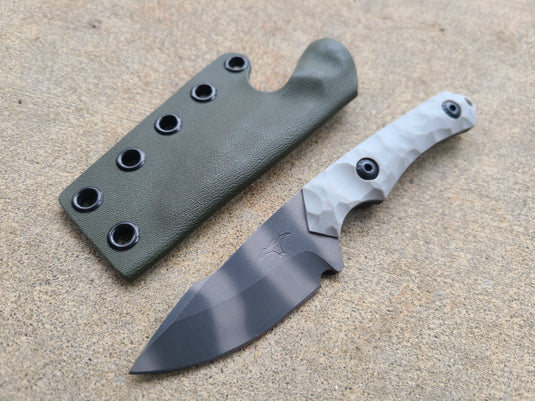 MagnaCut Mid-Sized Harpoon (Arctic Gray - Striped)