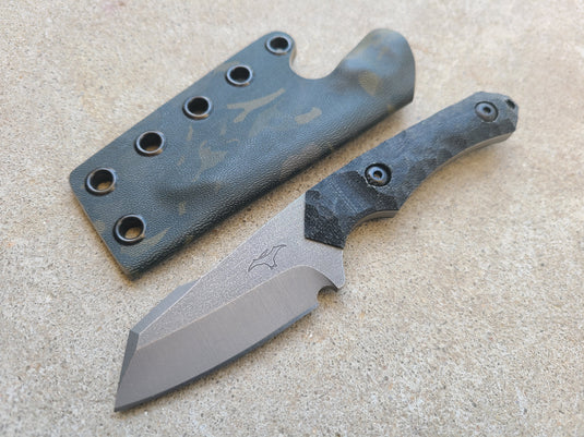 MagnaCut Mid-Sized Harpoon (Black Micarta)