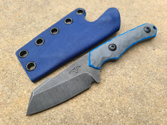 Cruwear Mid-Sized Harpoon (Dark Gray w/ Blue)