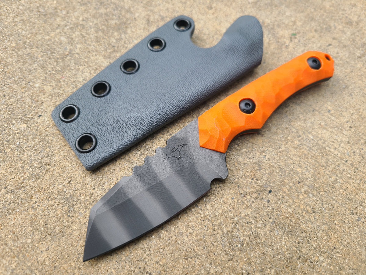 MagnaCut Mid-Sized Raptor (Hunter Orange) – Tactical Pterodactyl Knives