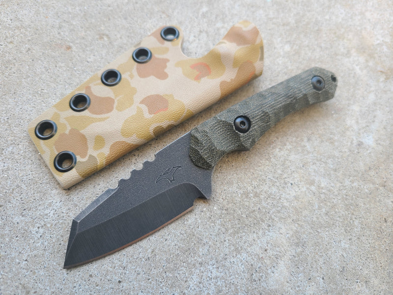 Load image into Gallery viewer, MagnaCut Mid-Sized Raptor (OD Green Micarta)
