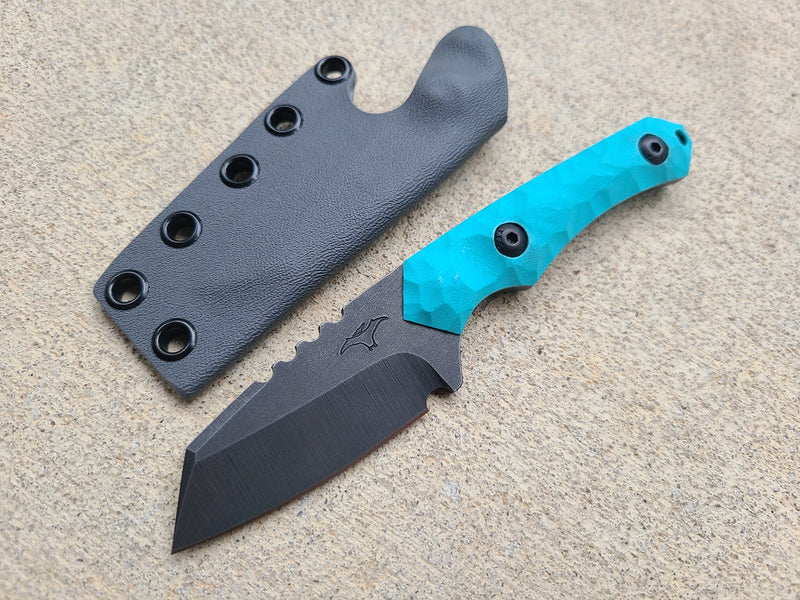 Load image into Gallery viewer, Cruwear Mid-Sized Raptor (Teal)
