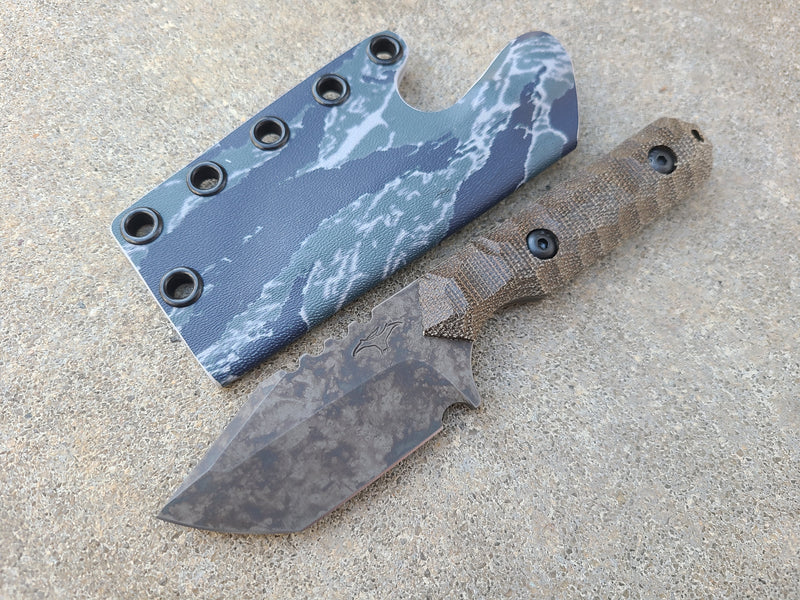 Load image into Gallery viewer, CRUWEAR Mid-Sized Tanto (OD Green Micarta)
