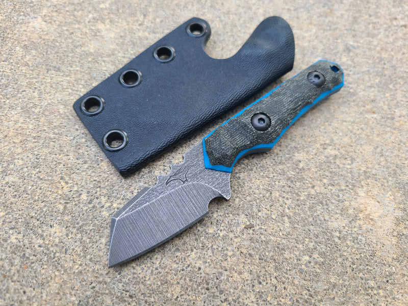 Load image into Gallery viewer, MagnaCut Mini Raptor (Black Micarta w/ Blue Glow)

