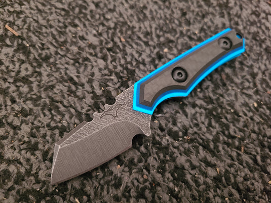 MagnaCut Mini Raptor (Carbon Fiber / Blue / Blue Glow)