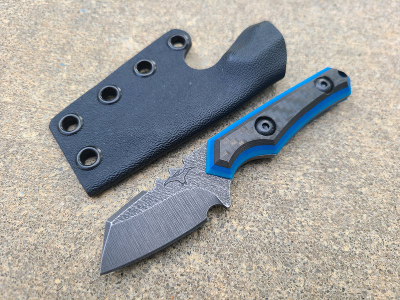 Load image into Gallery viewer, MagnaCut Mini Raptor (Carbon Fiber / Blue / Blue Glow)
