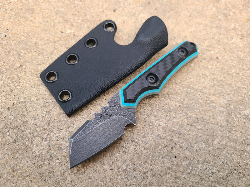 Load image into Gallery viewer, Thin Stock MagnaCut Mini Raptor (Carbon Fiber w/ Blue Glow)
