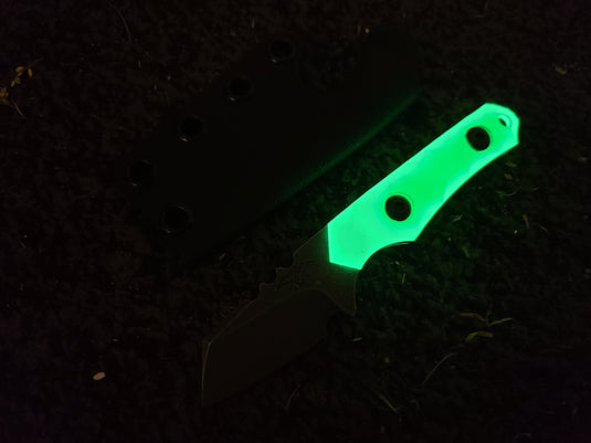 Thin Stock MagnaCut Mini Raptor (Jade w/ Green Glow)