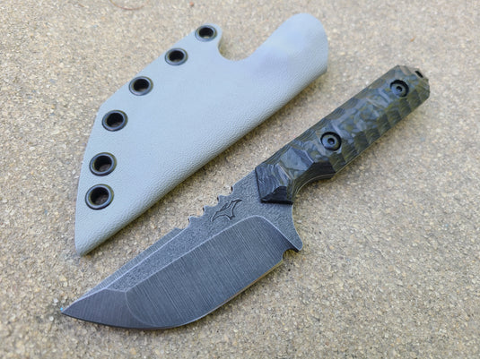 Cruwear Mid-Sized Street Fighter (Carbon Fiber)