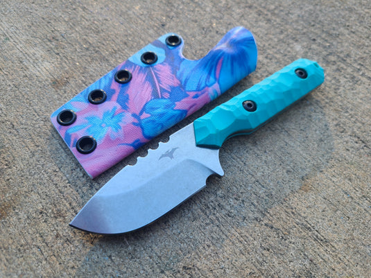 Nitro-V Mid-Sized Camper (Turquoise)