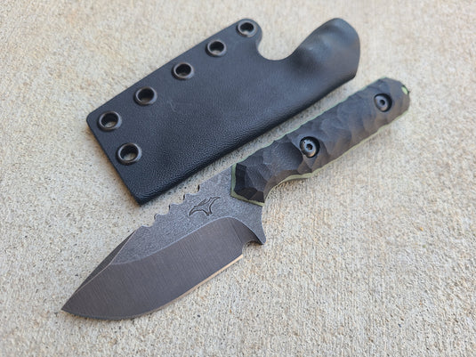 CPM3V Mid-Sized Camper (Black w/ Glow Liners)