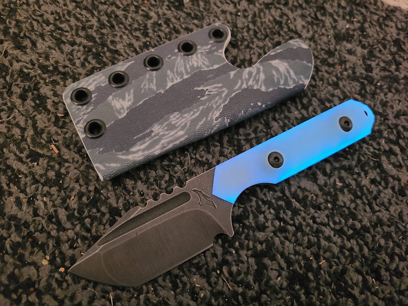 Load image into Gallery viewer, MID TANTO – MAGNACUT (JADE / BLUE GLOW)
