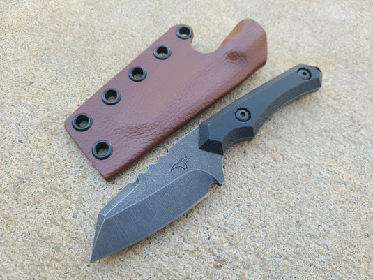 MagnaCut Mid-Sized Raptor (Black Micarta Chamfered)
