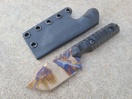 CRUWEAR Mid-Sized Tanto (Black)