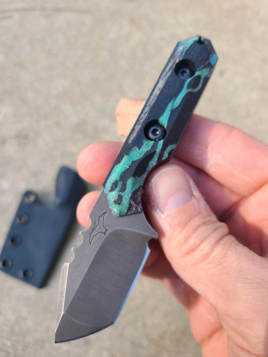 Cruwear Mini Tanto (G L Hansens Micarta Black & Blue)