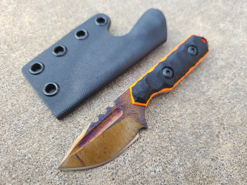 Load image into Gallery viewer, Cruwear Mini Camper (Black w/ Orange Glow)
