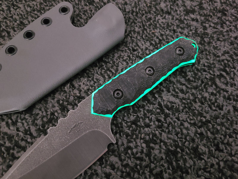 Load image into Gallery viewer, FULL RAPTOR – MAGNACUT (BLACK MICARTA/GLOW)
