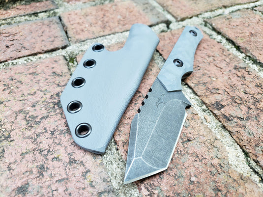 CRUWEAR Mid-Sized Tanto (Dark Gray)