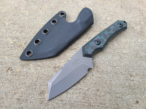 MagnaCut Mid-Sized Raptor (CamoCarbon with Teal)