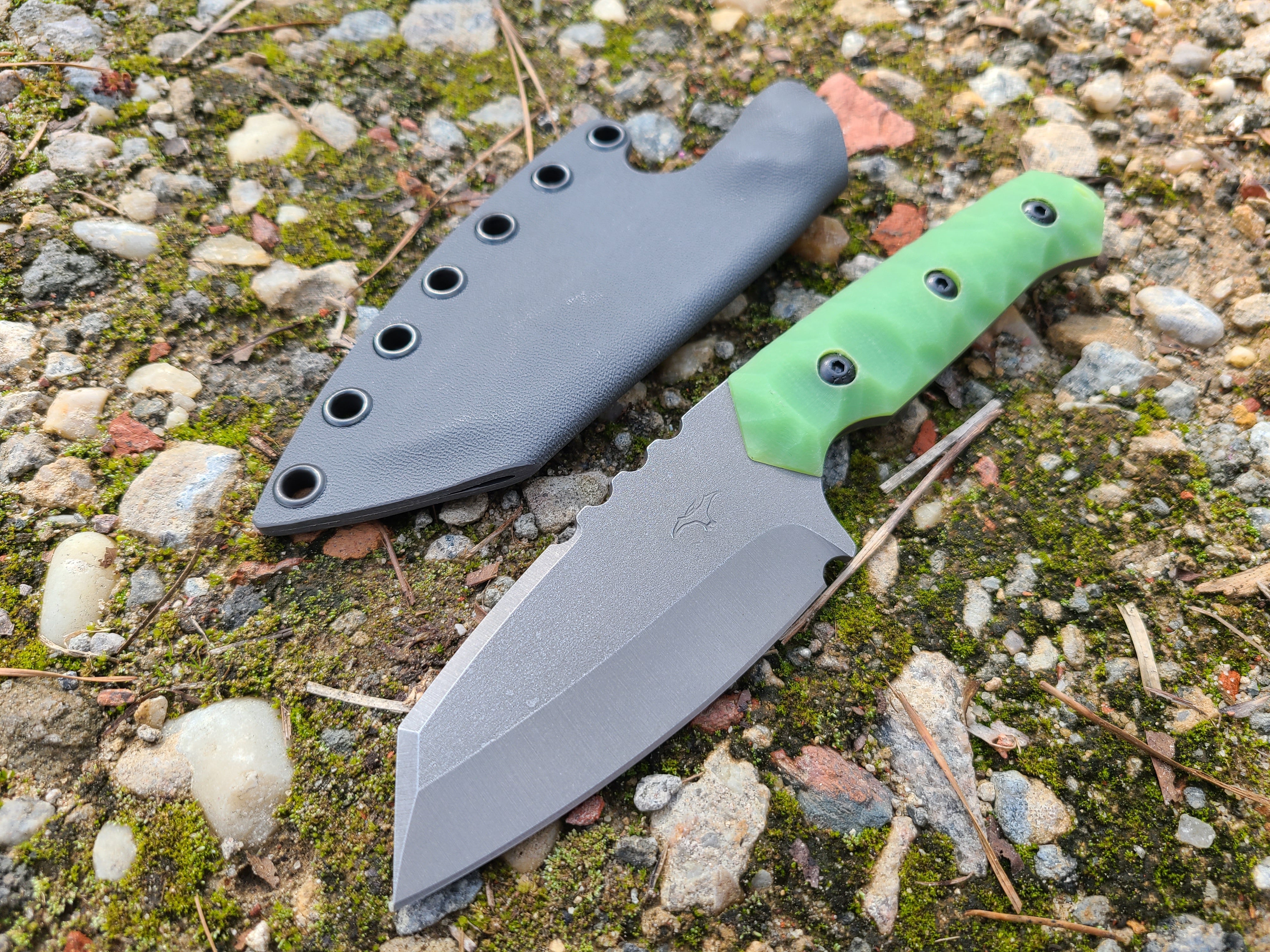 MagnaCut Full Sized Raptor (Slime) – Tactical Pterodactyl Knives